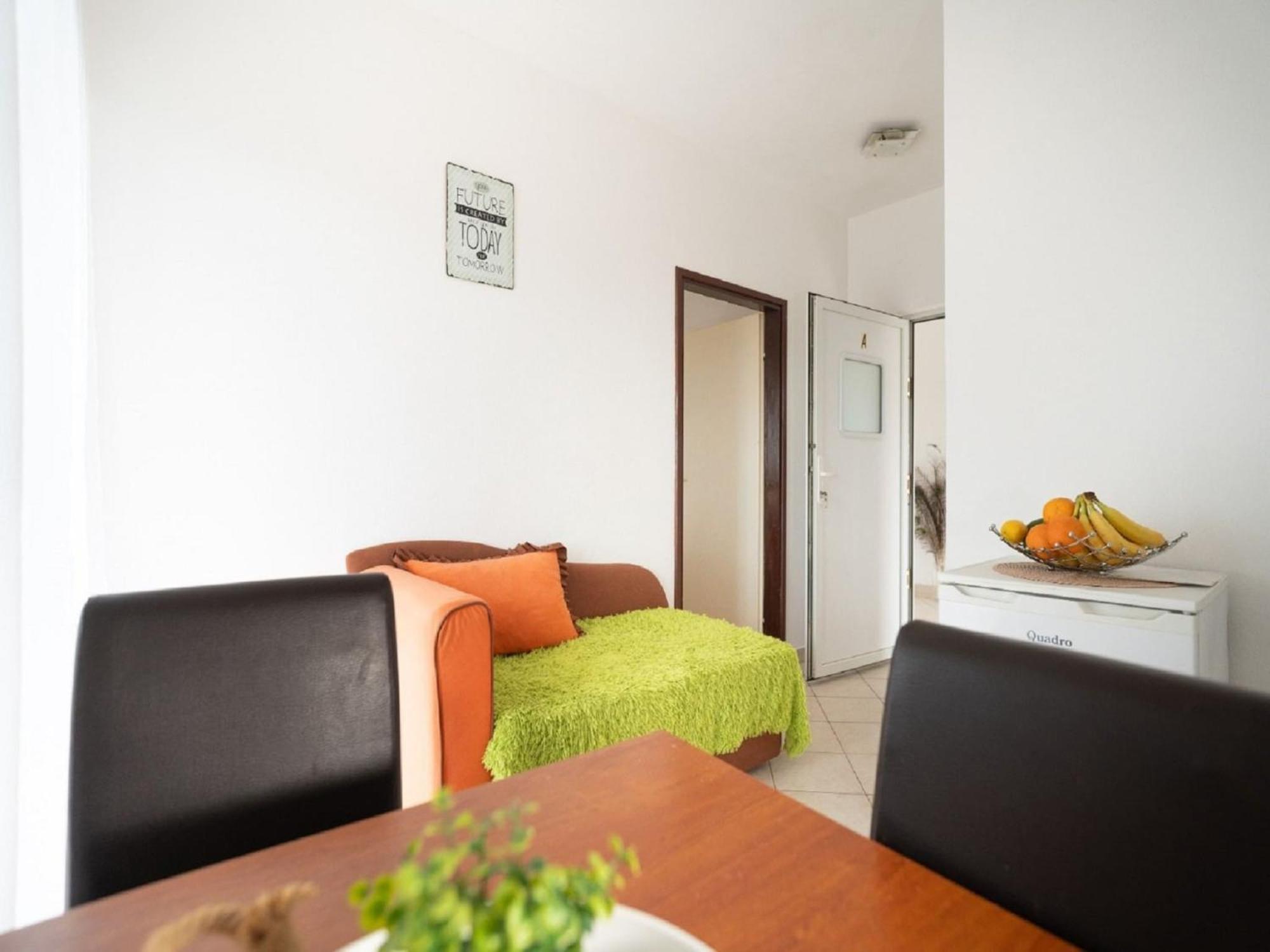 Apartments Milic - One Bedroom Apartment With Sea View And Terrace Ґорні Карин Екстер'єр фото